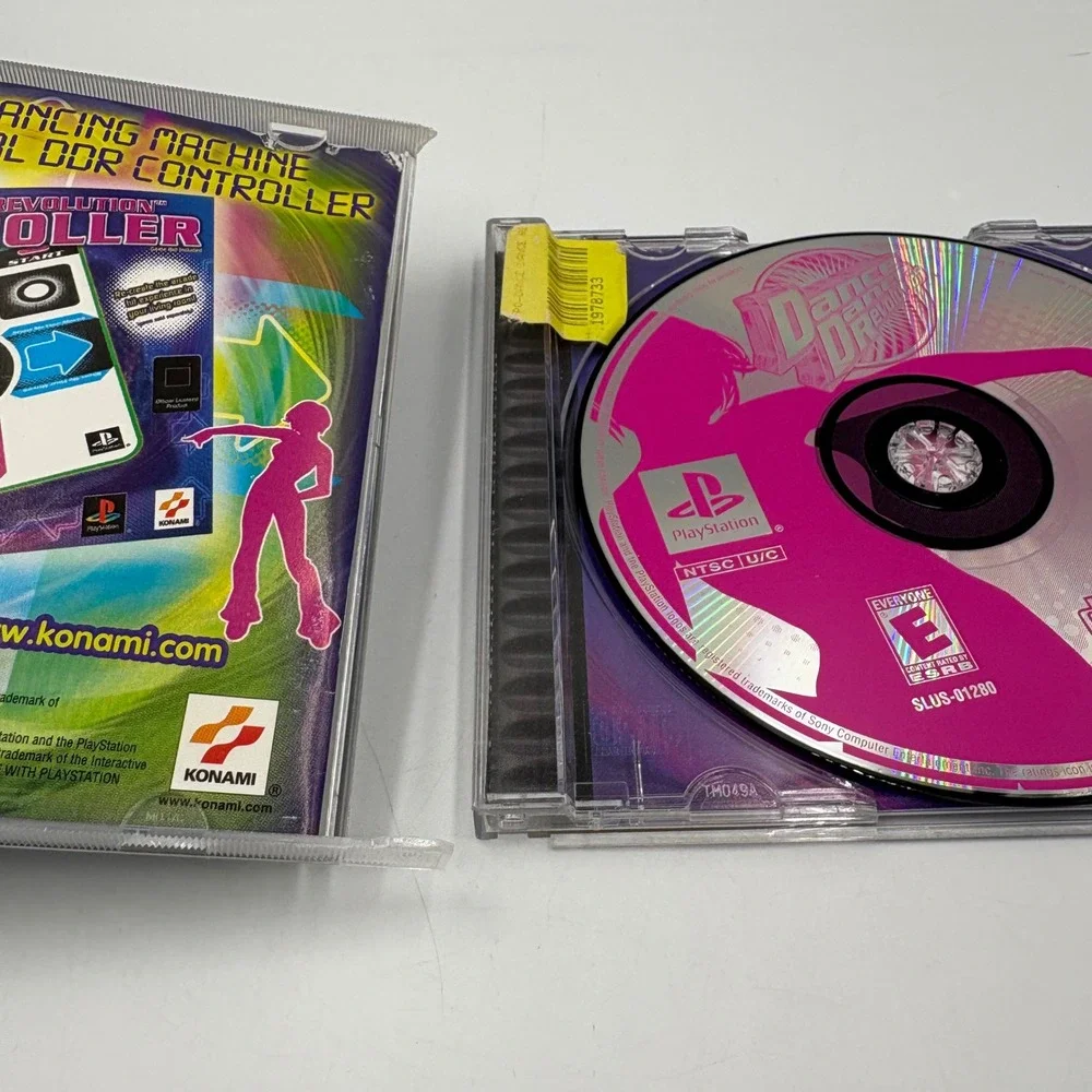 Konami Dance Dance‎ Revolution PlayStation 1 PS1 Pink Good SLUS-01280